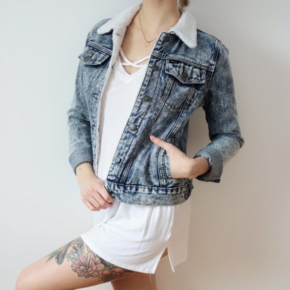 SOLD! - Picture 2 of 10